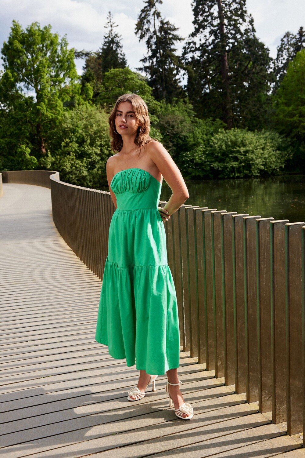 Платье бандо миди Next, зеленый
Платье бандо миди Next, зеленый