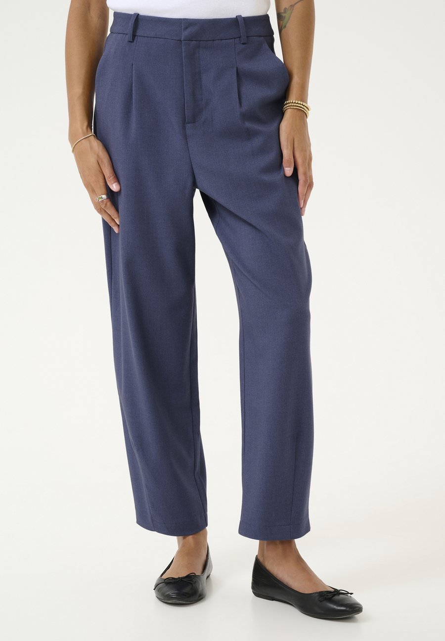 Брюки Kaffe KAMERLE CROPPED, Blue Indigo Melange/Mottled Blue
Брюки Kaffe KAMERLE CROPPED, Blue Indigo Melange/Mottled Blue