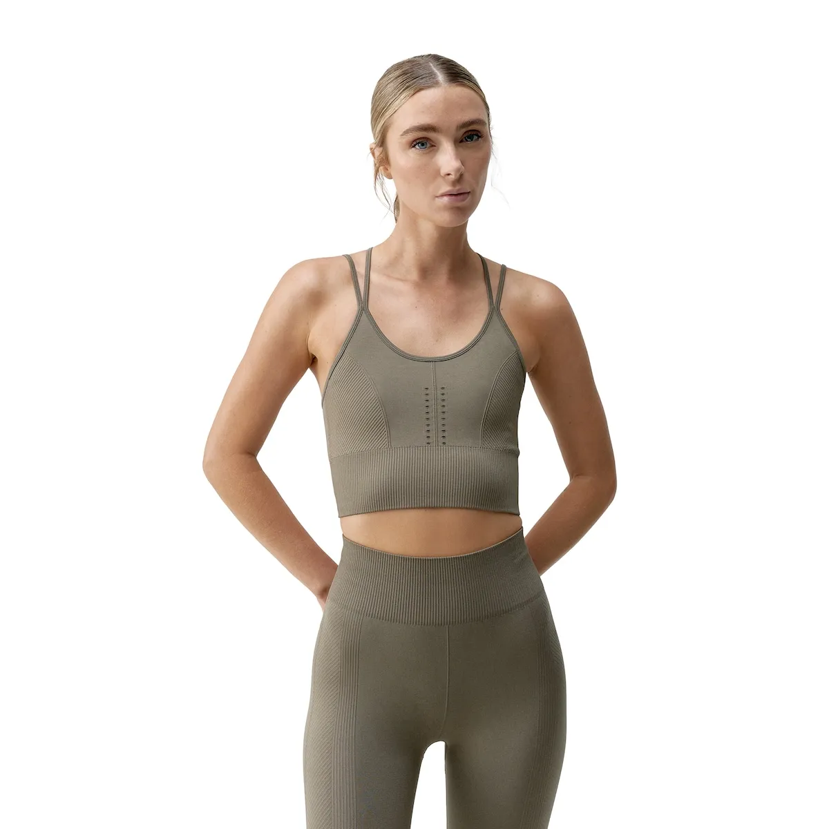 Женский топ для йоги India Born Living Born Living Yoga, ореховый
Женский топ для йоги India Born Living Born Living Yoga, ореховый