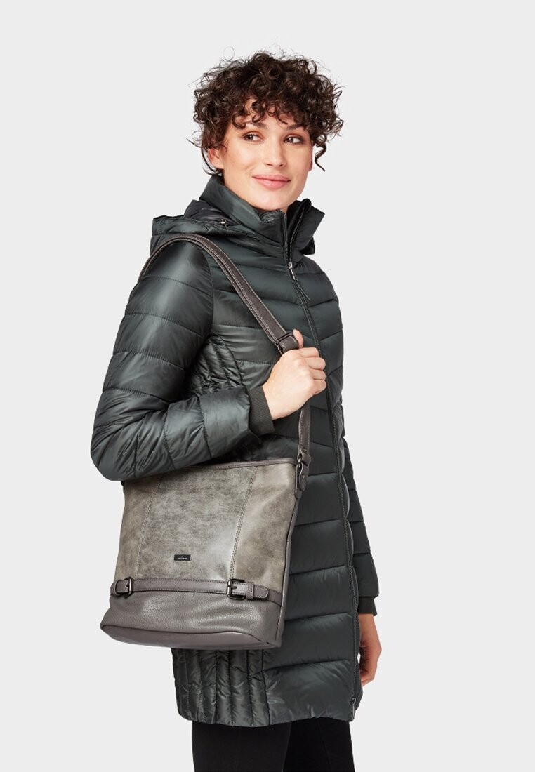 Сумка через плечо Juna TOM TAILOR, цвет grey
Сумка через плечо Juna TOM TAILOR, цвет grey