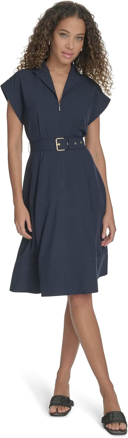 Calvin Klein Женская куртка-комбинезон с молнией спереди и расклешенным силуэтом, Indigo
Calvin Klein Женская куртка-комбинезон с молнией спереди и расклешенным силуэтом, Indigo