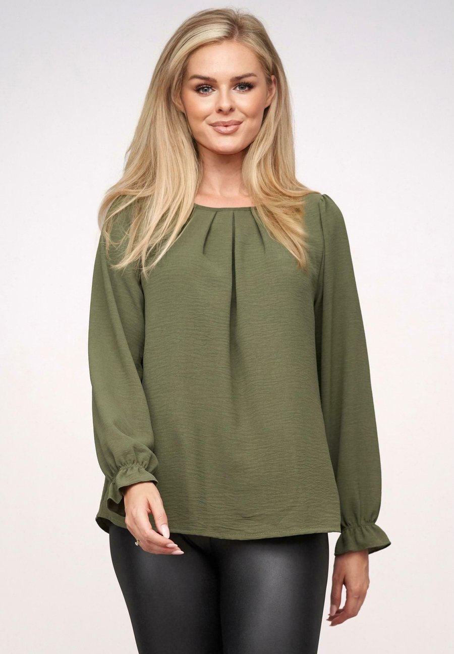 Блуза Cloud 5ive LONGSLEEVE, Military Green/Green
Блуза Cloud 5ive LONGSLEEVE, Military Green/Green