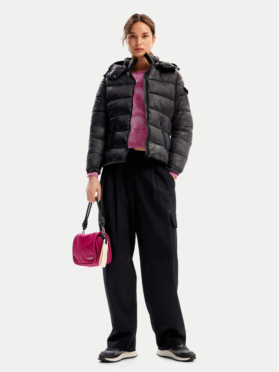 Пуховик стандартного кроя Desigual, черный
Пуховик стандартного кроя Desigual, черный