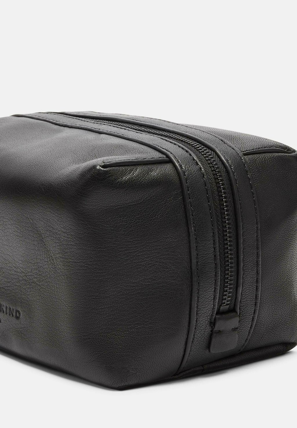 Косметичка KOSMETIKT Liebeskind Berlin, черный
Косметичка KOSMETIKT Liebeskind Berlin, черный