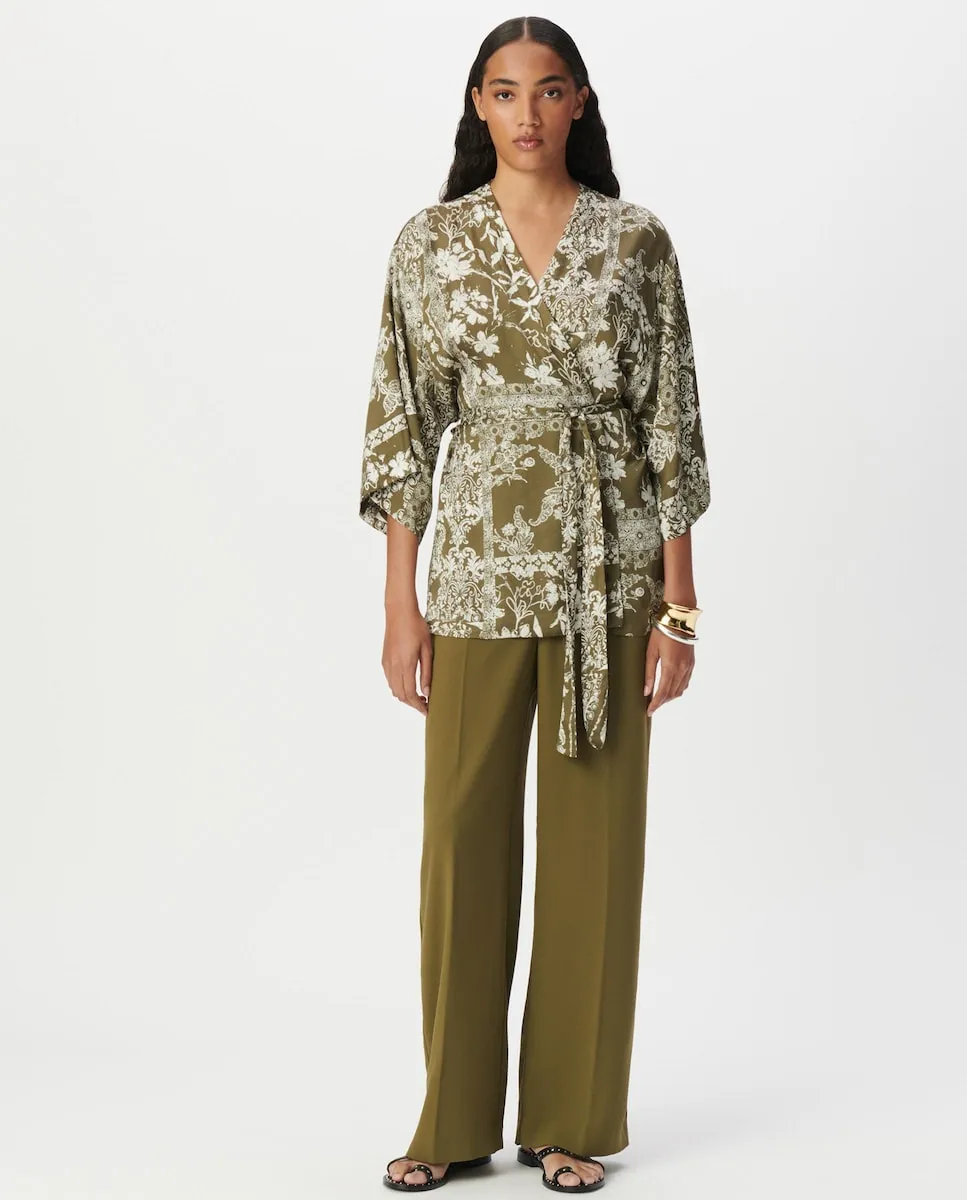 Женская блузка в стиле кимоно с французским рукавом Ikks, военный зеленый
Женская блузка в стиле кимоно с французским рукавом Ikks, военный зеленый