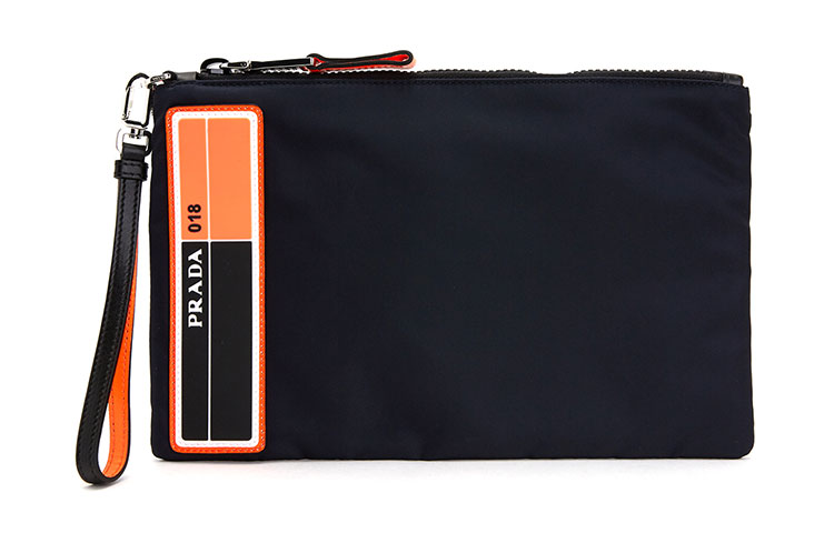 Сумки-клатчи PRADA
Сумки-клатчи PRADA