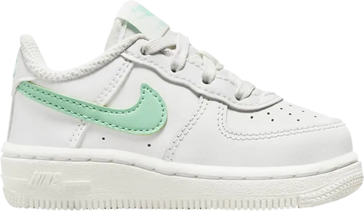 Кроссовки Force 1 Low TD 'White Emerald Rise', белый 
Кроссовки Force 1 Low TD 'White Emerald Rise', белый