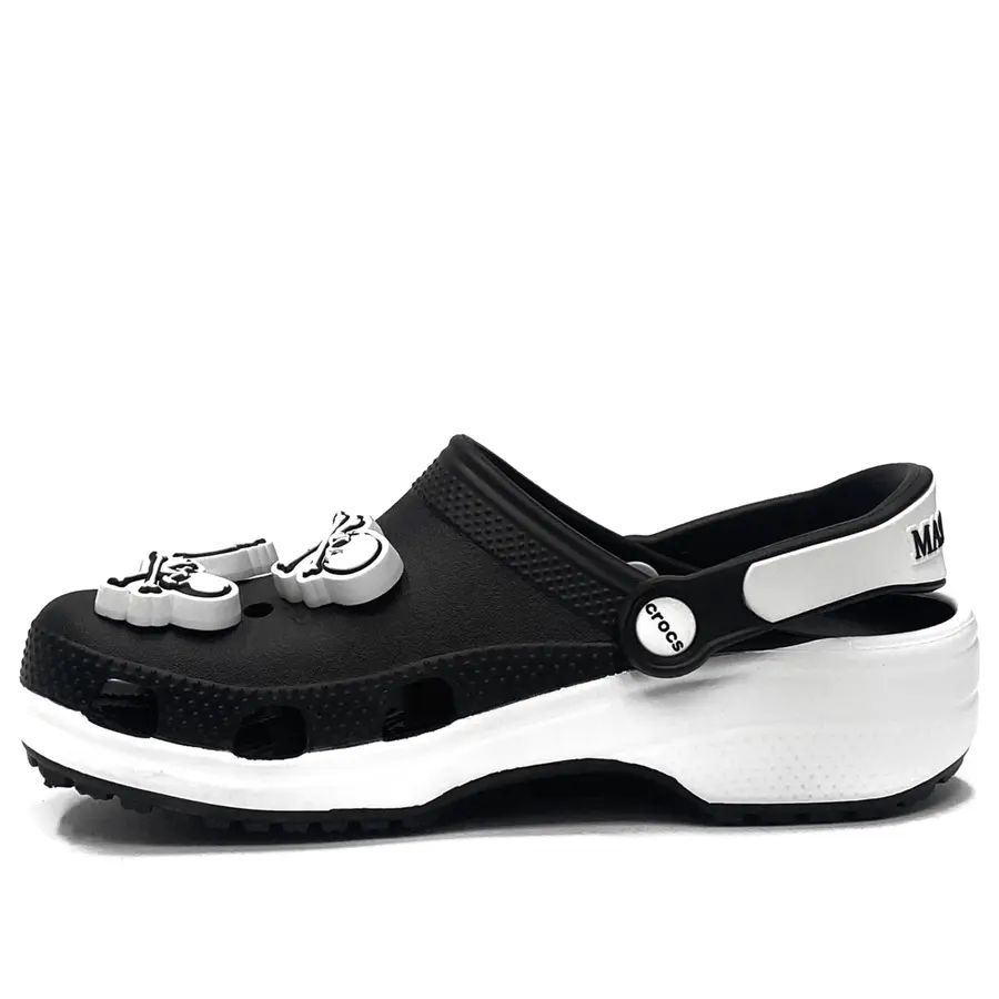 Беговые кроссовки Crocs Classic Clog x Mastermind
Беговые кроссовки Crocs Classic Clog x Mastermind