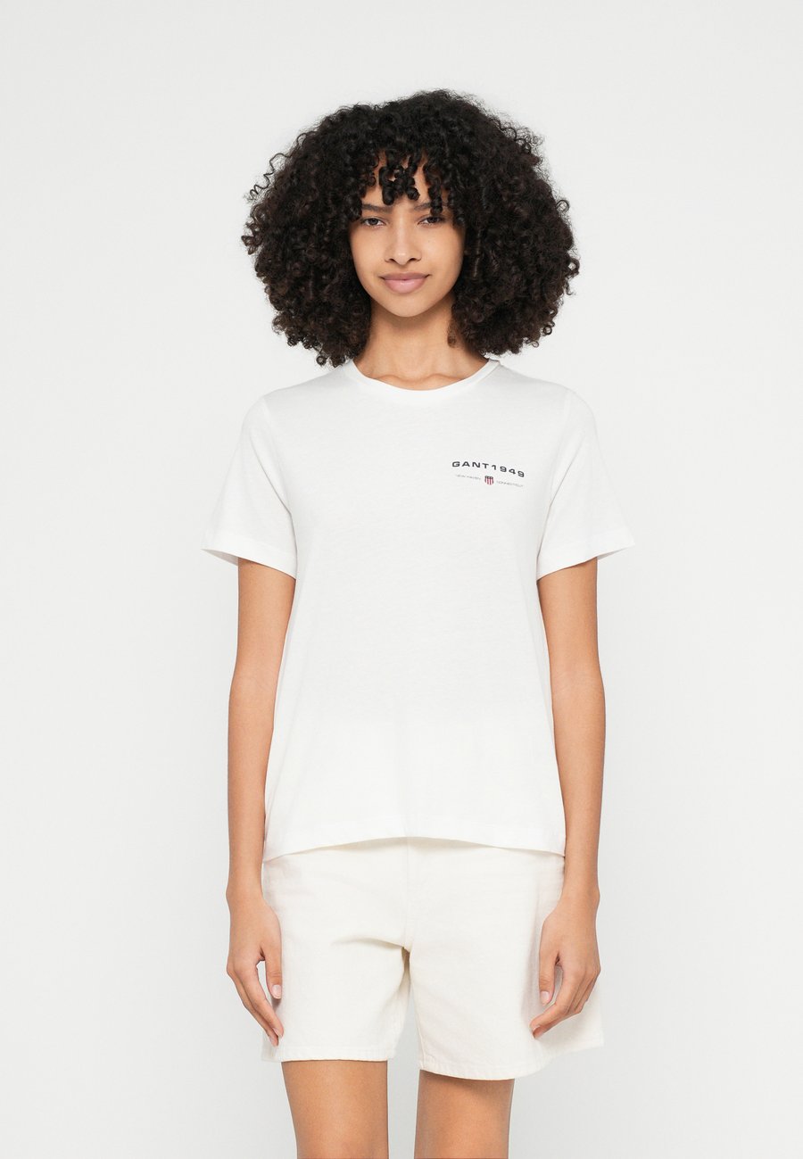 Футболка GANT GRAPHIC, White, Белый, Футболка GANT GRAPHIC, White
Футболка GANT GRAPHIC, White, Белый, Футболка GANT GRAPHIC, White