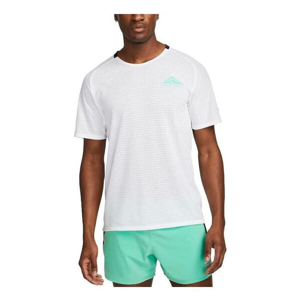 Футболка Nike Trail Solar Chase Dri-FIT Short-Sleeve Running Top 'White', белый
Футболка Nike Trail Solar Chase Dri-FIT Short-Sleeve Running Top 'White', белый