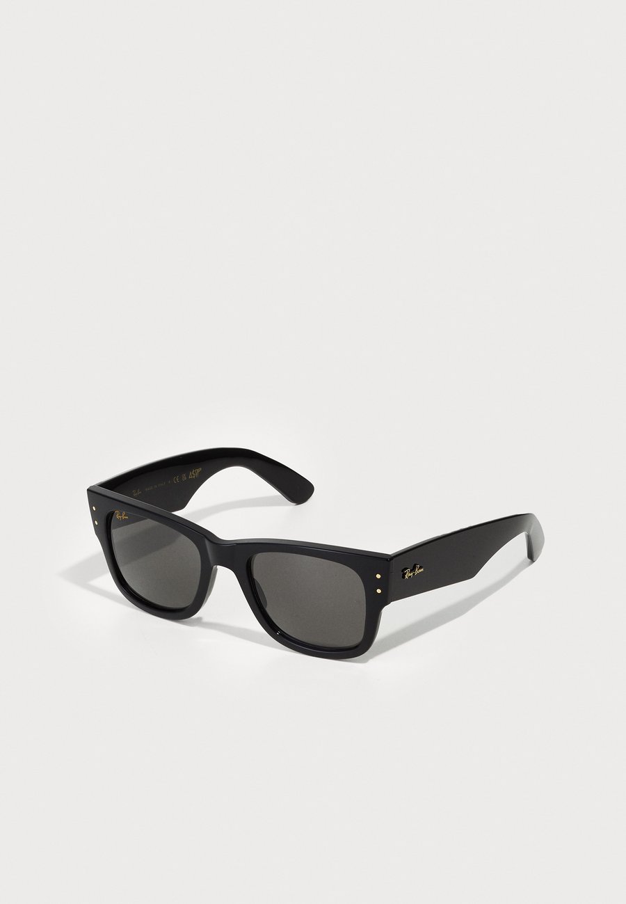 Солнцезащитные очки Ray-Ban MEGA WAYFARER A$AP ROCKY UNISEX, Black
Солнцезащитные очки Ray-Ban MEGA WAYFARER A$AP ROCKY UNISEX, Black