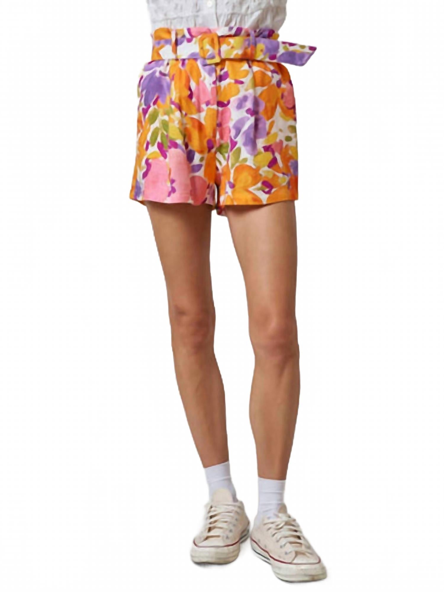 Алисса Шорты с цветочным принтом и поясом в оранжевой гамме Lalavon 
Алисса Шорты с цветочным принтом и поясом в оранжевой гамме Lalavon