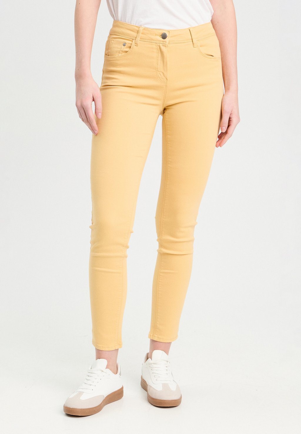 Джинсы облегающего кроя MIT 5 TASCHEN Cache Cache, светло-желтый
Джинсы облегающего кроя MIT 5 TASCHEN Cache Cache, светло-желтый