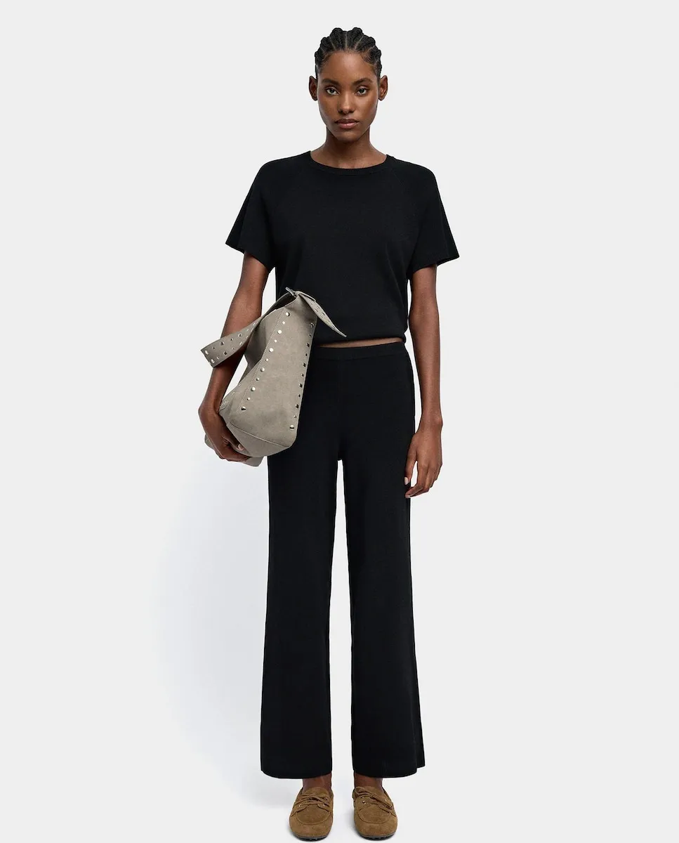 Женские трикотажные прямые брюки с эластичным поясом Parfois, черный
Женские трикотажные прямые брюки с эластичным поясом Parfois, черный