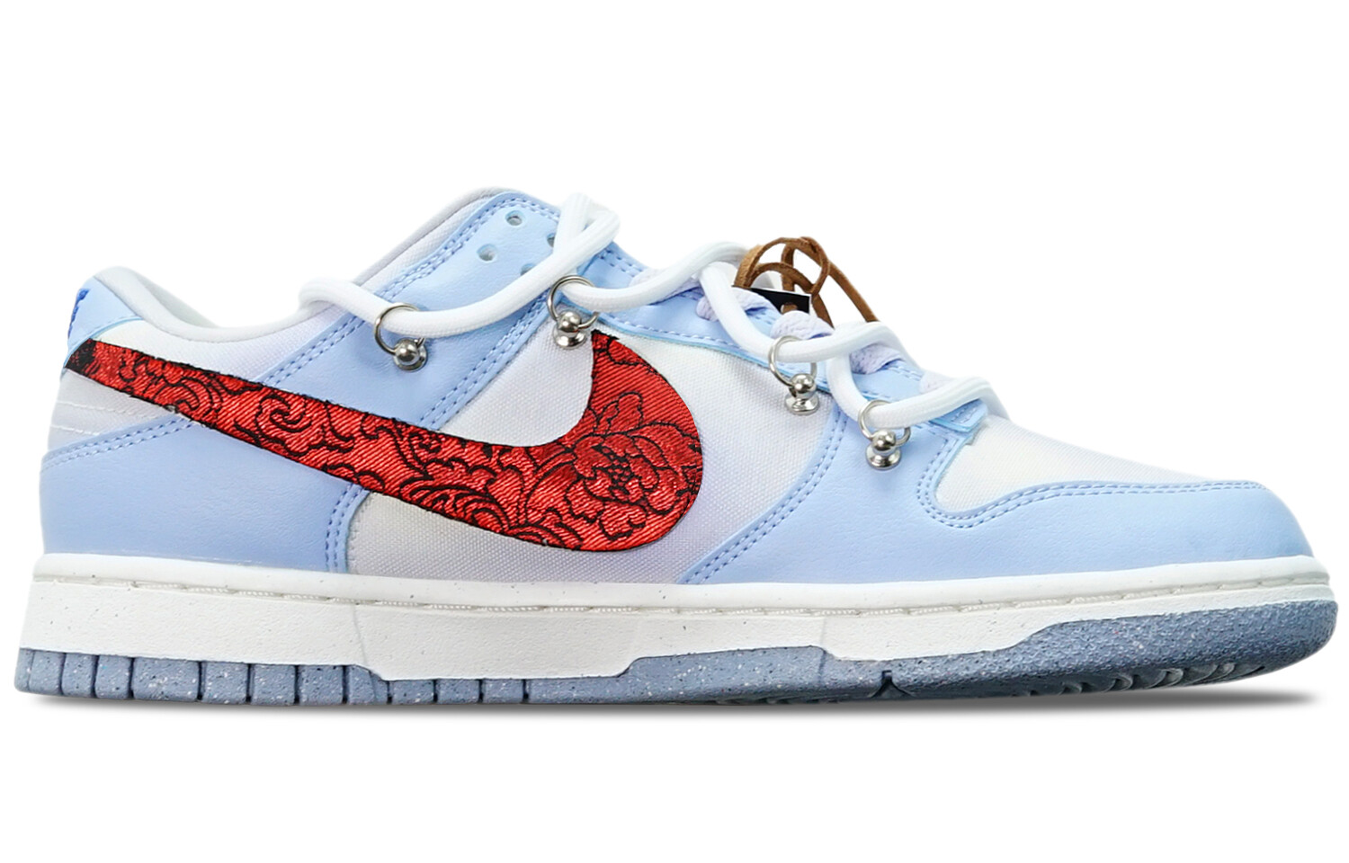 Женские кроссовки для скейтбординга Nike Dunk, Red hook and black dragon pattern
Женские кроссовки для скейтбординга Nike Dunk, Red hook and black dragon pattern
