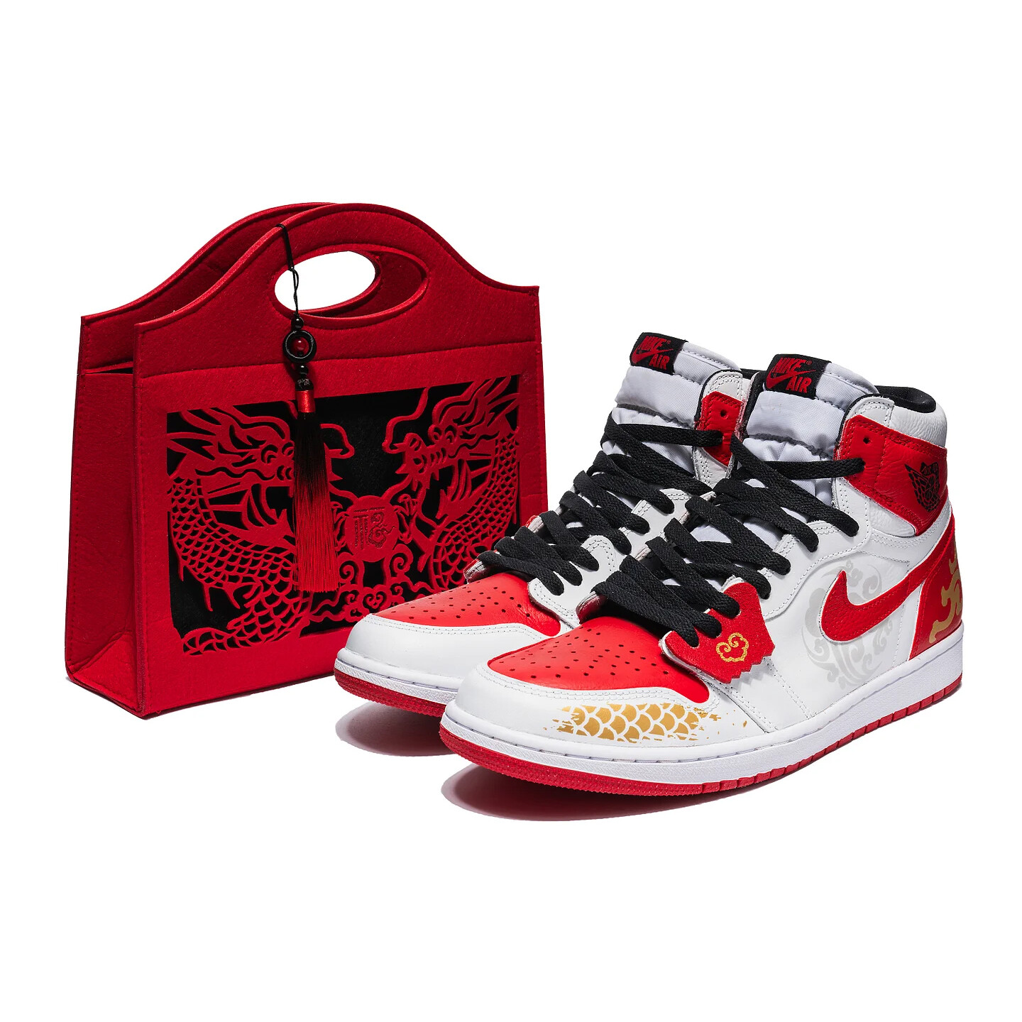 Кроссовки Air Jordan 1 Vintage Basketball Women's High-Top, белый/красный/золотой
Кроссовки Air Jordan 1 Vintage Basketball Women's High-Top, белый/красный/золотой