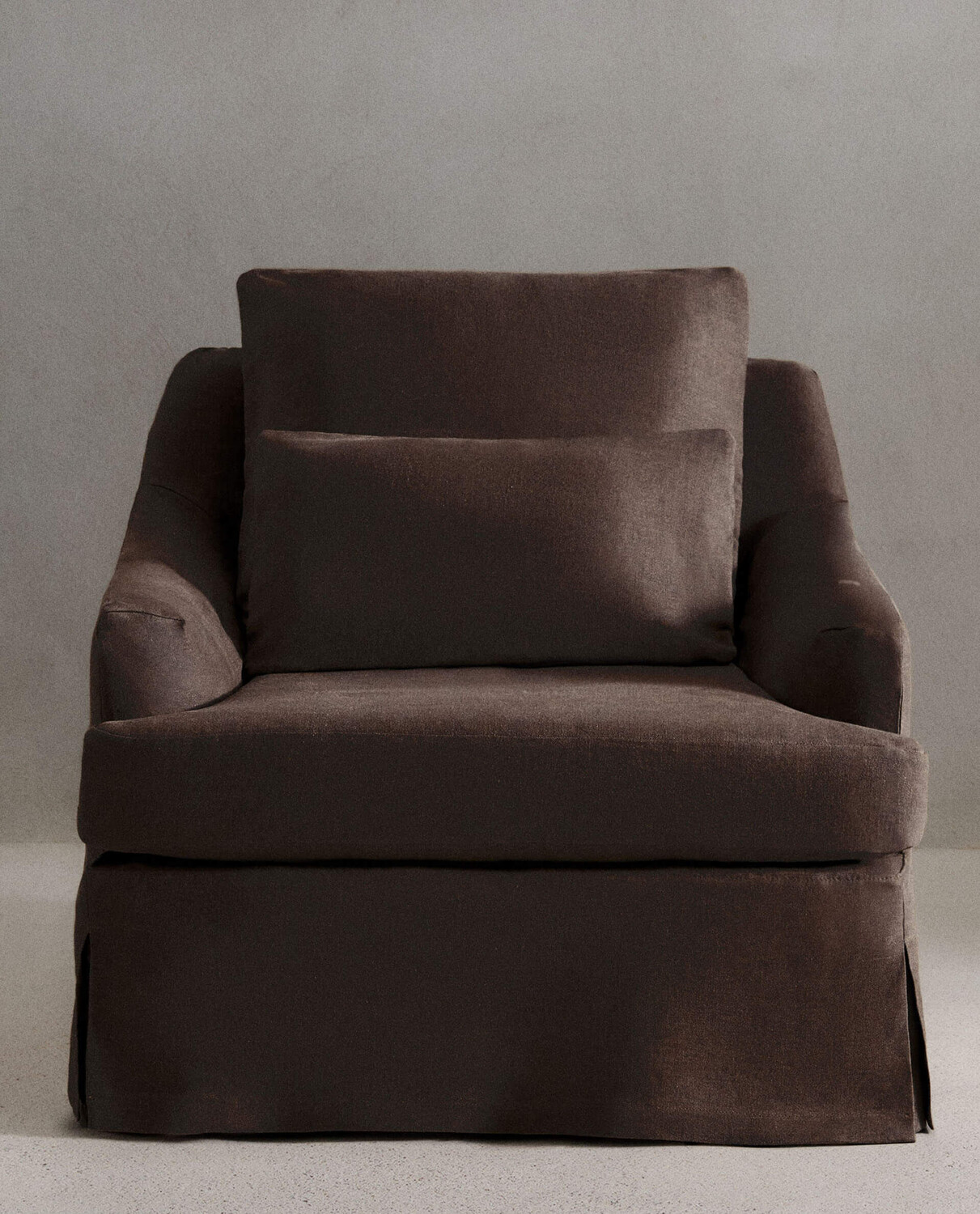 Чехол для кресла Zara Home by Vincent Van Duysen 01 Linen, коричнево-фиолетовый
Чехол для кресла Zara Home by Vincent Van Duysen 01 Linen, коричнево-фиолетовый
