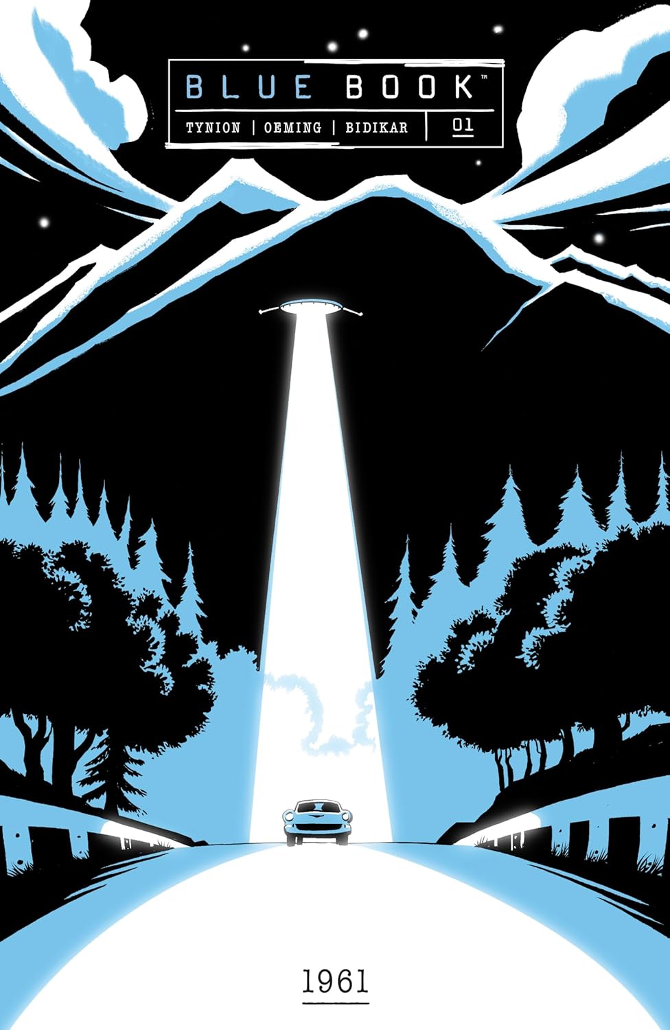 Blue Book Volume 1: 1961 (Dark Horse Books)
Blue Book Volume 1: 1961 (Dark Horse Books)