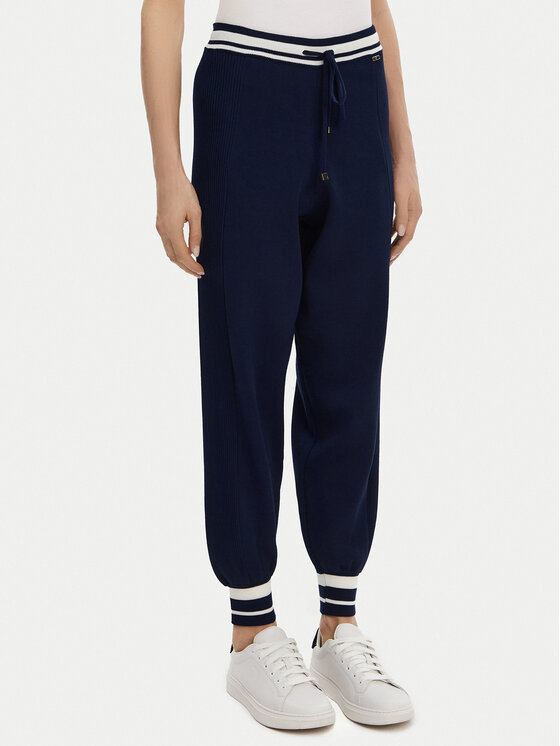 Трикотажные брюки обычного кроя FJ25SV2001K41601 Fracomina, синий
Трикотажные брюки обычного кроя FJ25SV2001K41601 Fracomina, синий