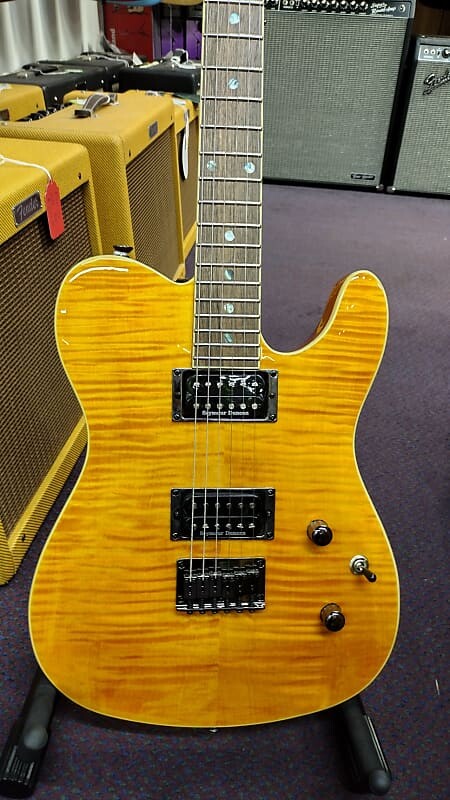 Пользовательский телекастер Fender Special Edition Special Edition Custom Telecaster FMT HH
Пользовательский телекастер Fender Special Edition Special Edition Custom Telecaster FMT HH