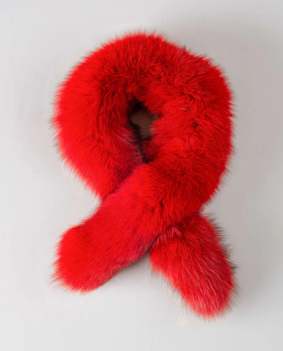 Воротник из меха рыжей лисы De la Roca, красный
Воротник из меха рыжей лисы De la Roca, красный