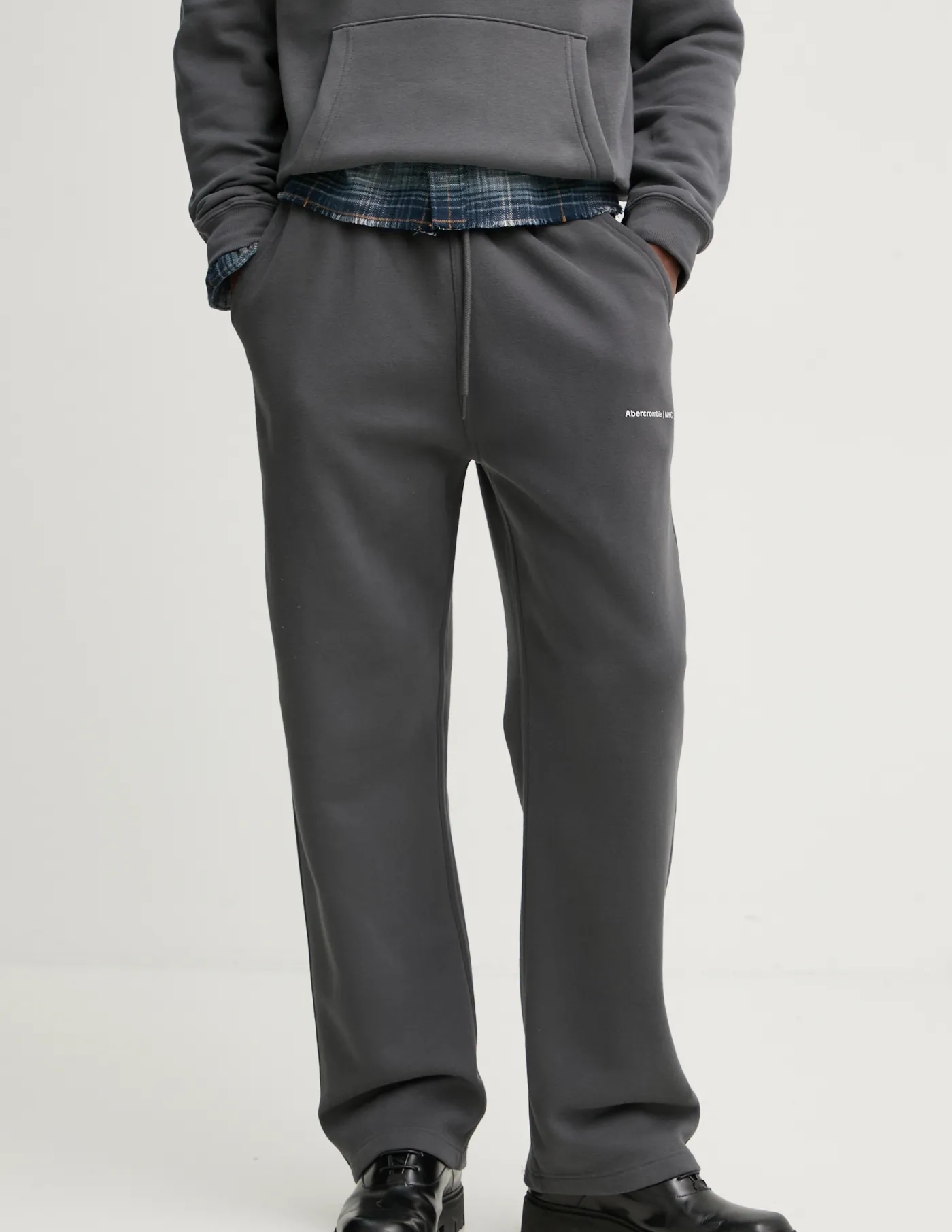 Спортивные штаны Abercrombie & Fitch, серый
Спортивные штаны Abercrombie & Fitch, серый