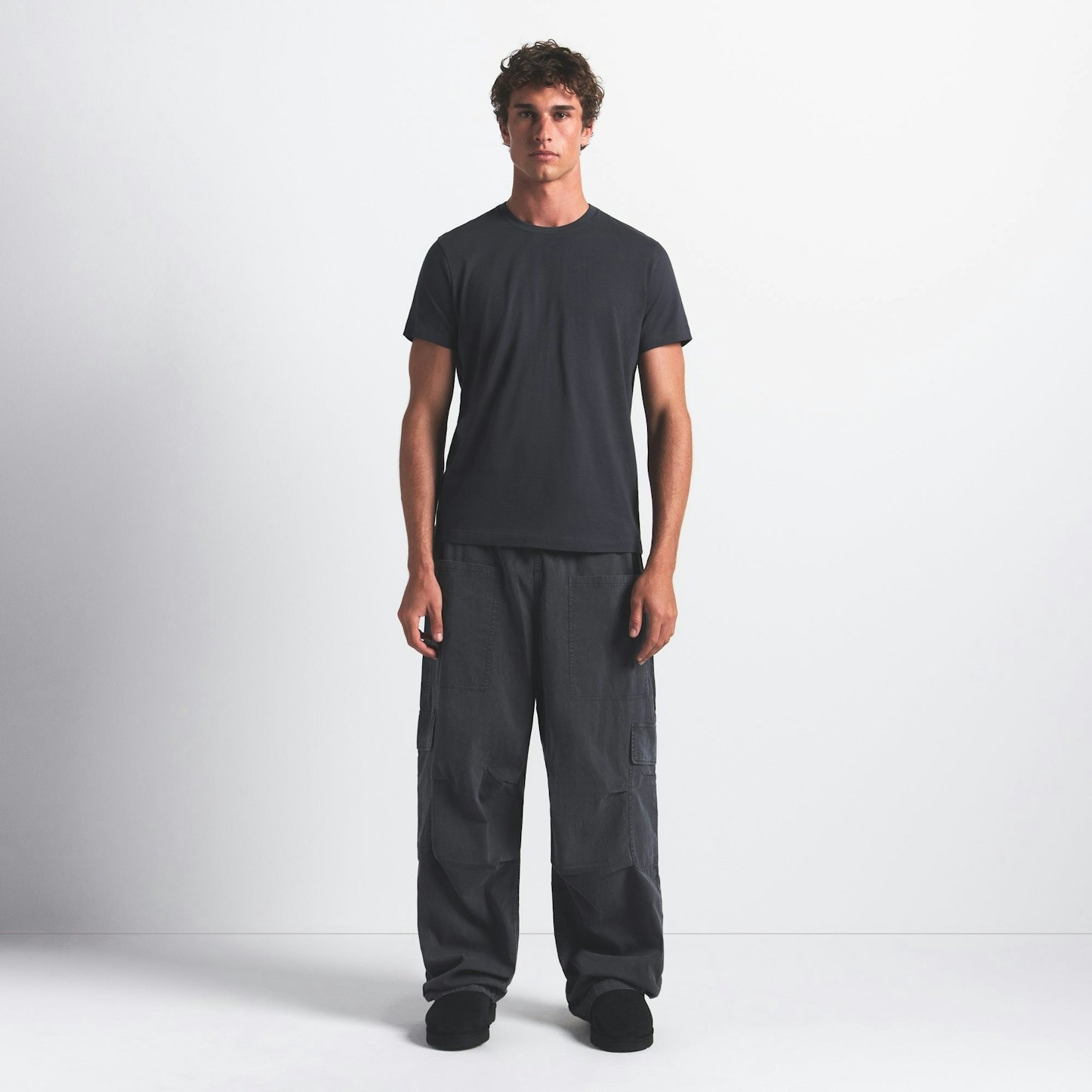 Футболка Skims Cotton Classic, графит, Серый, Футболка Skims Cotton Classic, графит
Футболка Skims Cotton Classic, графит, Серый, Футболка Skims Cotton Classic, графит