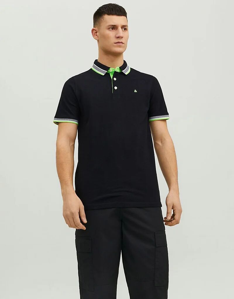 Рубашка-поло с короткими рукавами Jack & Jones Paulo черного цвета — ЧЕРНАЯ
Рубашка-поло с короткими рукавами Jack & Jones Paulo черного цвета — ЧЕРНАЯ