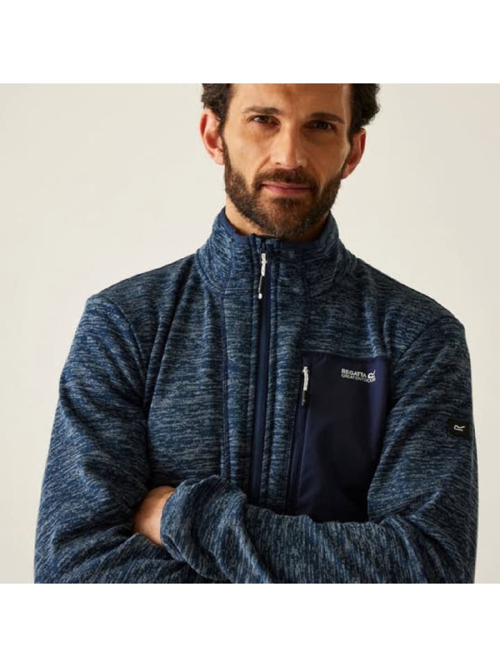 Флисовая куртка синего цвета Regatta
Флисовая куртка синего цвета Regatta