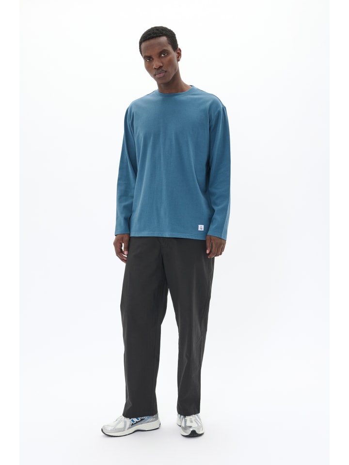 Рубашка MAHudson с длинными рукавами, свободного кроя, цвет Blue Fusion Matinique
Рубашка MAHudson с длинными рукавами, свободного кроя, цвет Blue Fusion Matinique