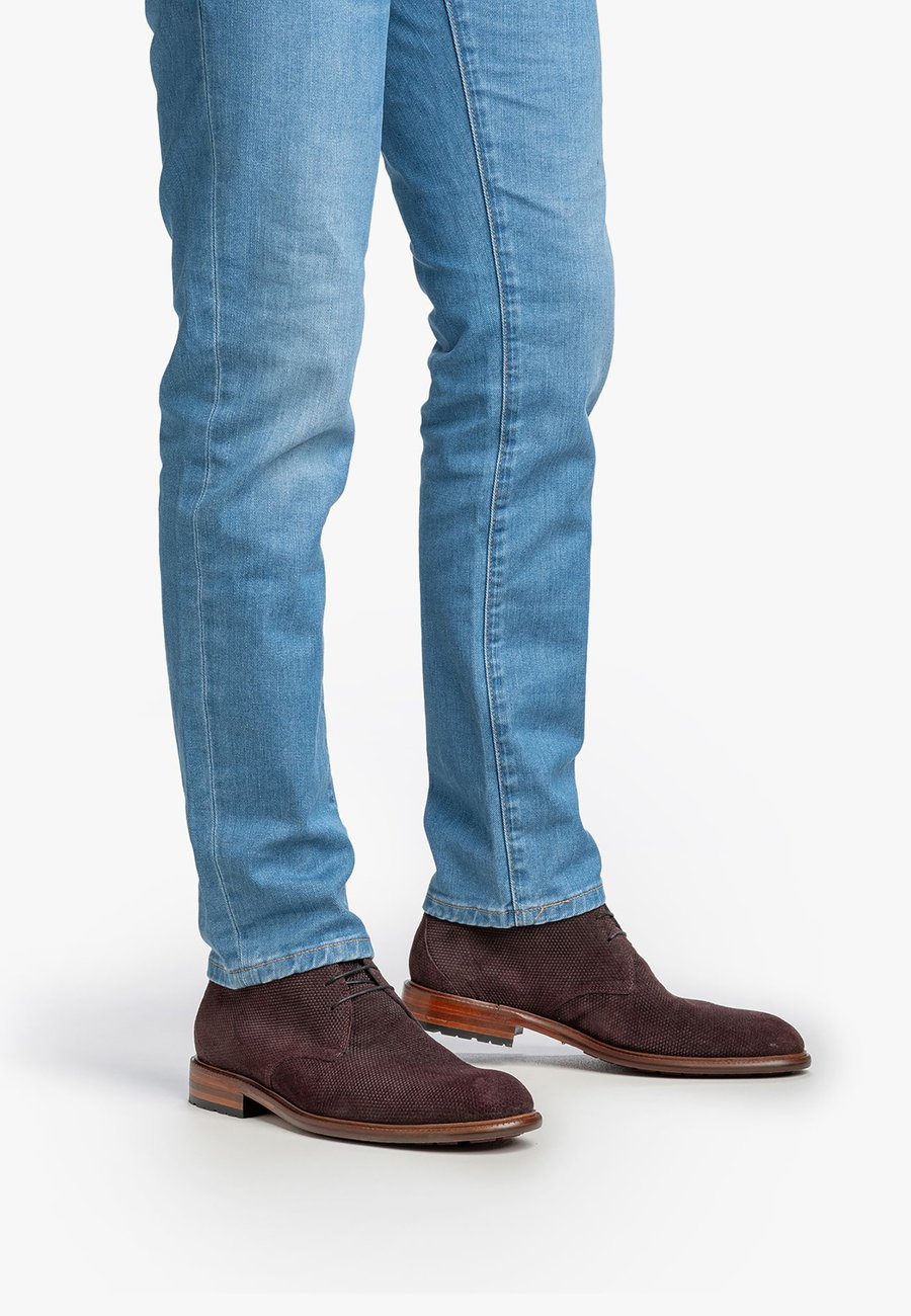 Ботинки Floris van Bommel Lace-up ankle boots, Brown
Ботинки Floris van Bommel Lace-up ankle boots, Brown