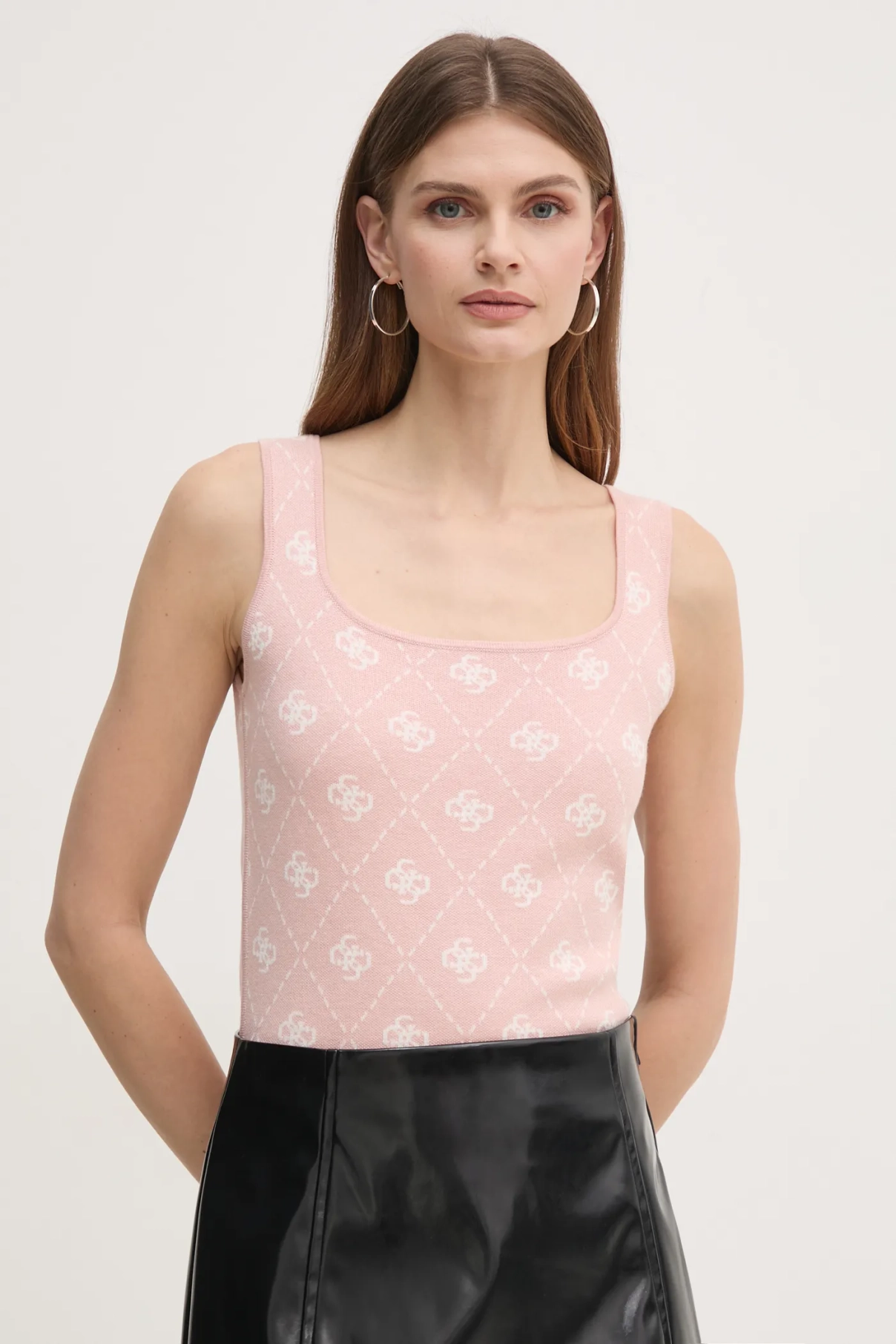 Топ с добавлением шерсти SARAH Guess, розовый
Топ с добавлением шерсти SARAH Guess, розовый