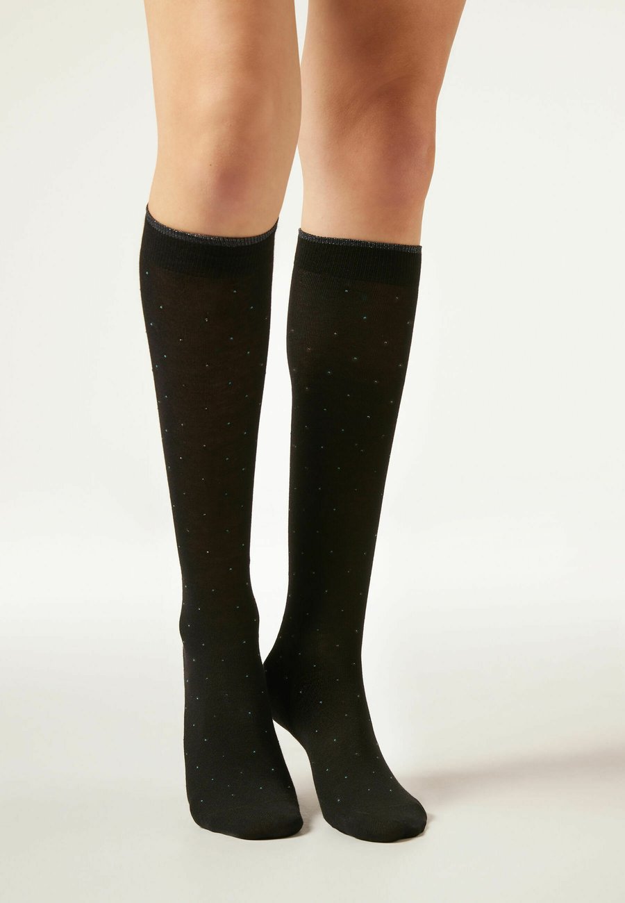 Носки Calzedonia Knee high socks, Black
Носки Calzedonia Knee high socks, Black