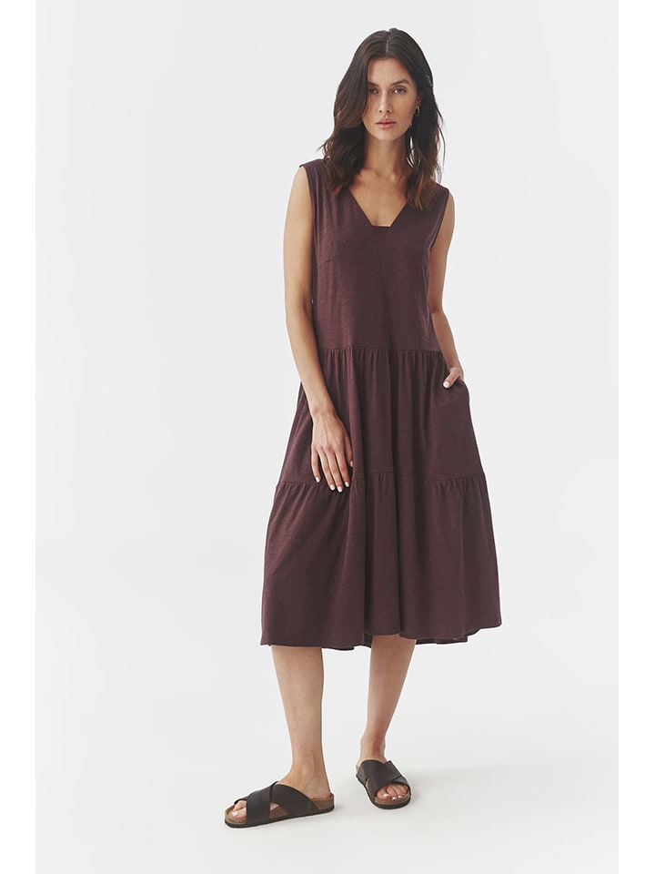 Платье до колена TATUUM, темно-коричневый
Платье до колена TATUUM, темно-коричневый