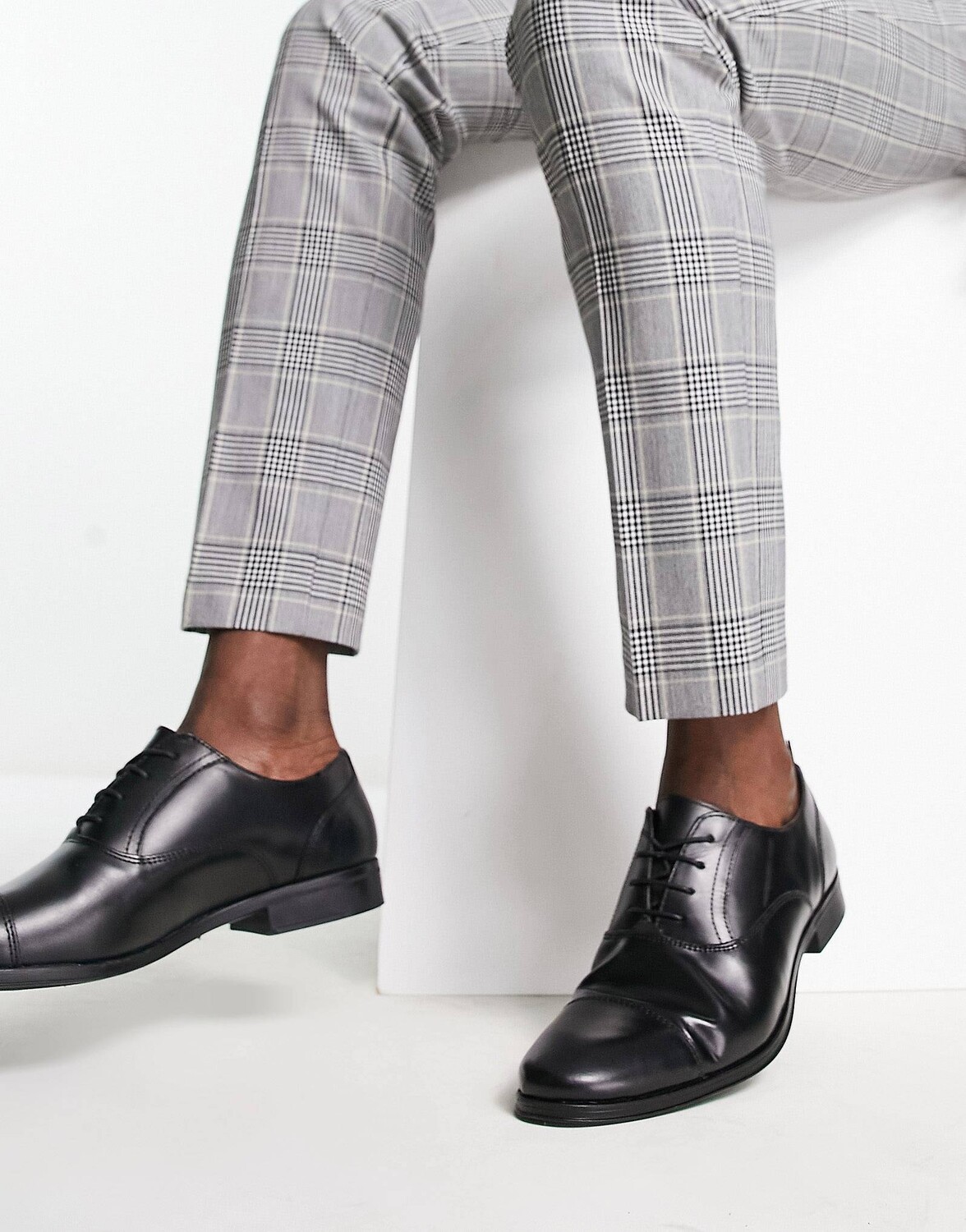 Черные кожаные оксфорды с носком ASOS DESIGN, Черный, Черные кожаные оксфорды с носком ASOS DESIGN
Черные кожаные оксфорды с носком ASOS DESIGN, Черный, Черные кожаные оксфорды с носком ASOS DESIGN