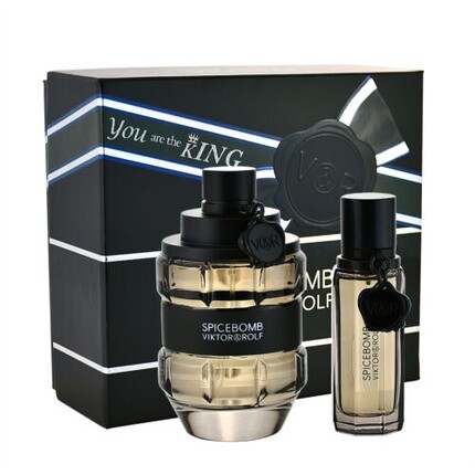 Viktor & Rolf Spicebomb Eau de Toilette 90ml and EDT 20ml
Viktor & Rolf Spicebomb Eau de Toilette 90ml and EDT 20ml