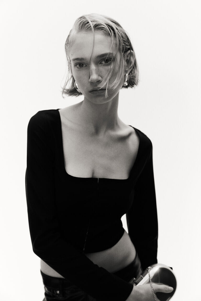 Топ с квадратным вырезом H&M, черный
Топ с квадратным вырезом H&M, черный