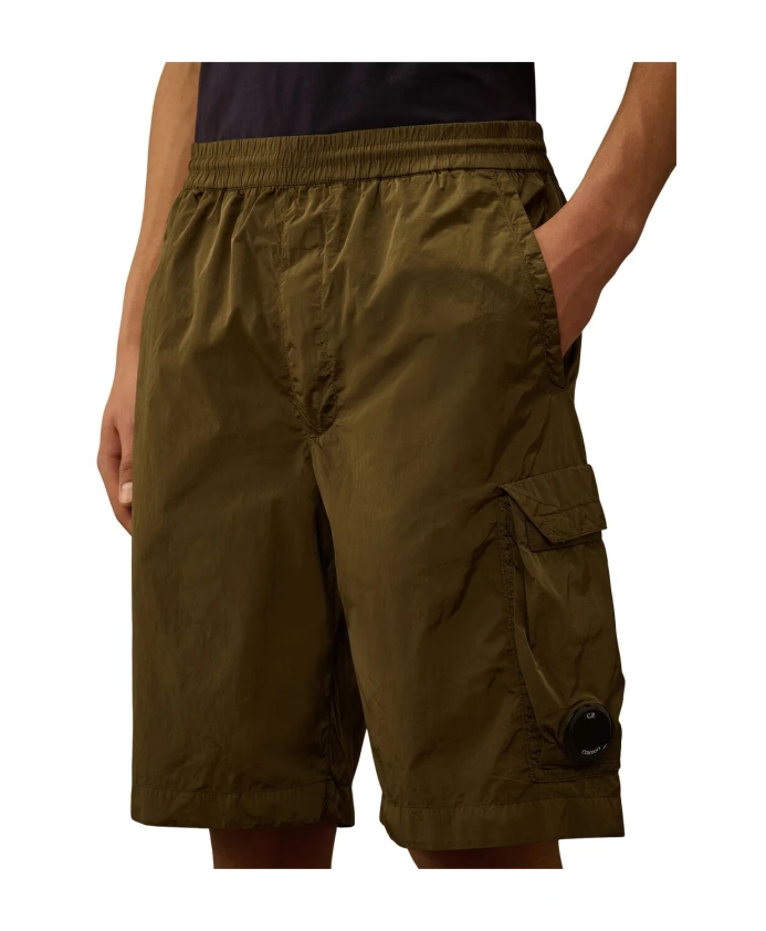 Зеленые шорты-карго с противоударным покрытием C.P. Company, коричневый
Зеленые шорты-карго с противоударным покрытием C.P. Company, коричневый