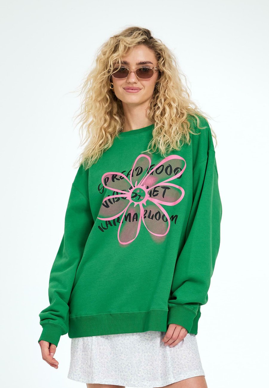 Толстовка OH APRIL Sweatshirt, Evergreen Dream/Green
Толстовка OH APRIL Sweatshirt, Evergreen Dream/Green
