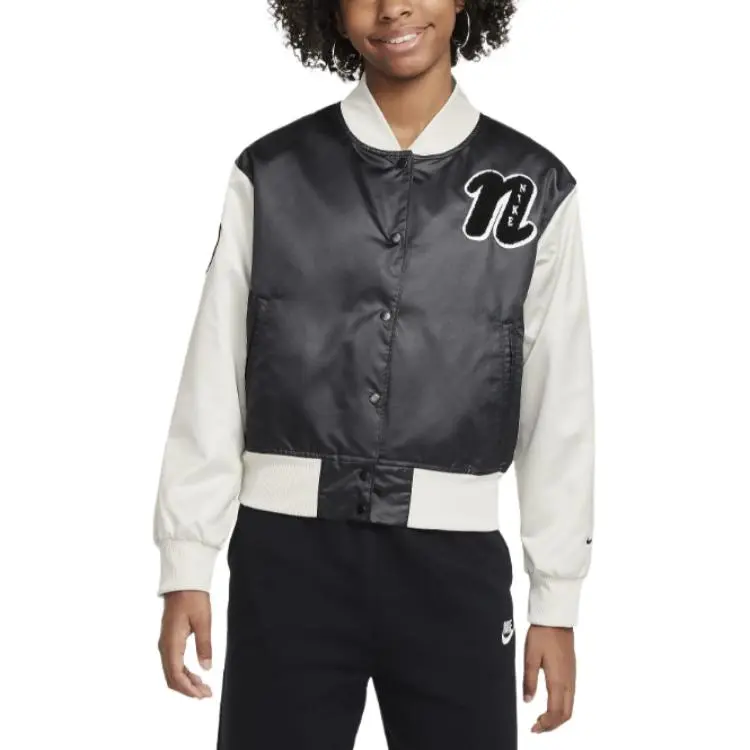 Детская куртка Nike, черный
Детская куртка Nike, черный