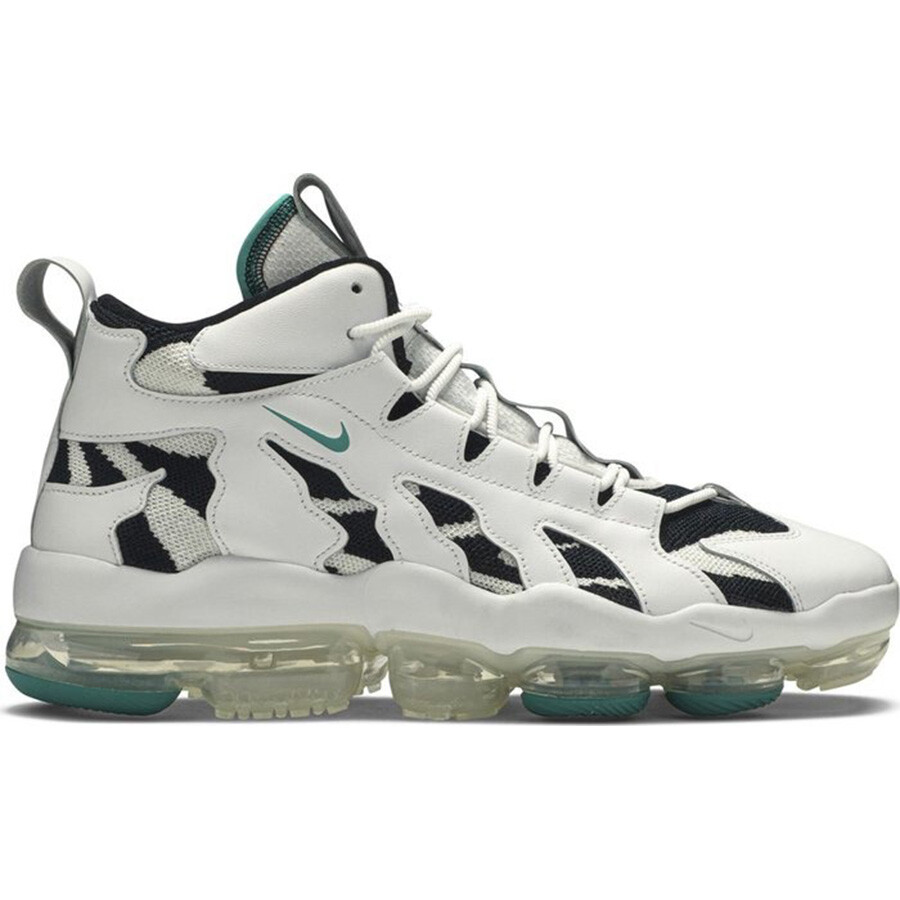 Кроссовки Nike Air VaporMax Gliese, белый/мультиколор
Кроссовки Nike Air VaporMax Gliese, белый/мультиколор