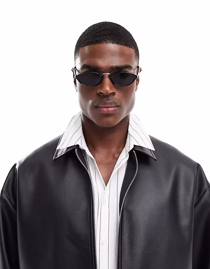 Солнцезащитные очки ASOS DESIGN Festival в тонкой овальной оправе с черными линзами
Солнцезащитные очки ASOS DESIGN Festival в тонкой овальной оправе с черными линзами