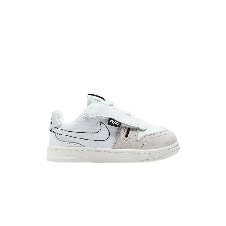 Кроссовки Nike Squash Type TD, белый
Кроссовки Nike Squash Type TD, белый