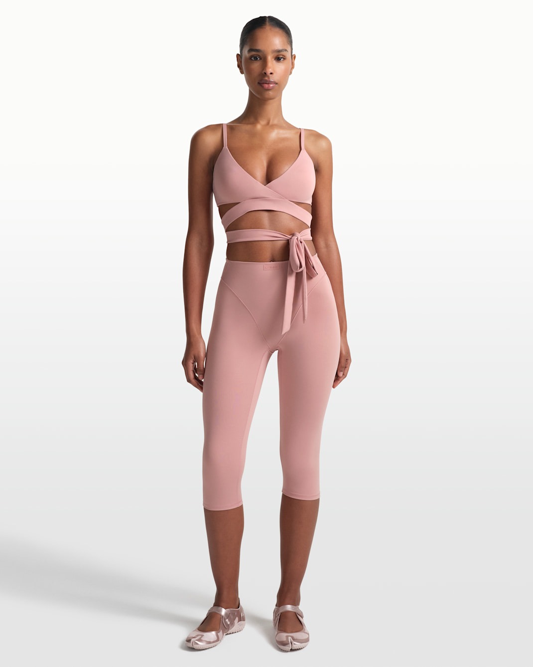 Леггинсы Nike x SKIMS Matte Women's V-Panel 17" Cropped, розовый
Леггинсы Nike x SKIMS Matte Women's V-Panel 17" Cropped, розовый