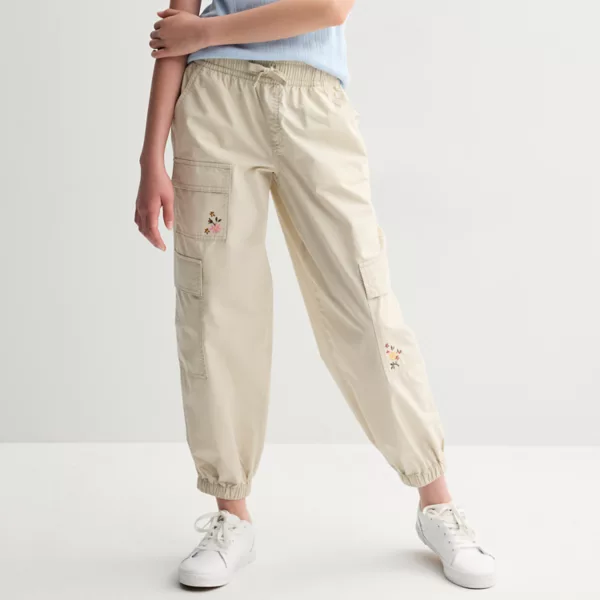 Широкие спортивные карго-штаны на резинке для девочек 6-18 лет в обычных и плюс размерах So, цвет floral embroidery
Широкие спортивные карго-штаны на резинке для девочек 6-18 лет в обычных и плюс размерах So, цвет floral embroidery