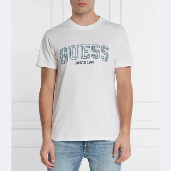 Футболка стандартного кроя Guess, белый
Футболка стандартного кроя Guess, белый