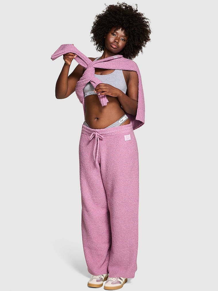 Уютные брюки-свитера из букле Pink, hushed lilac
Уютные брюки-свитера из букле Pink, hushed lilac