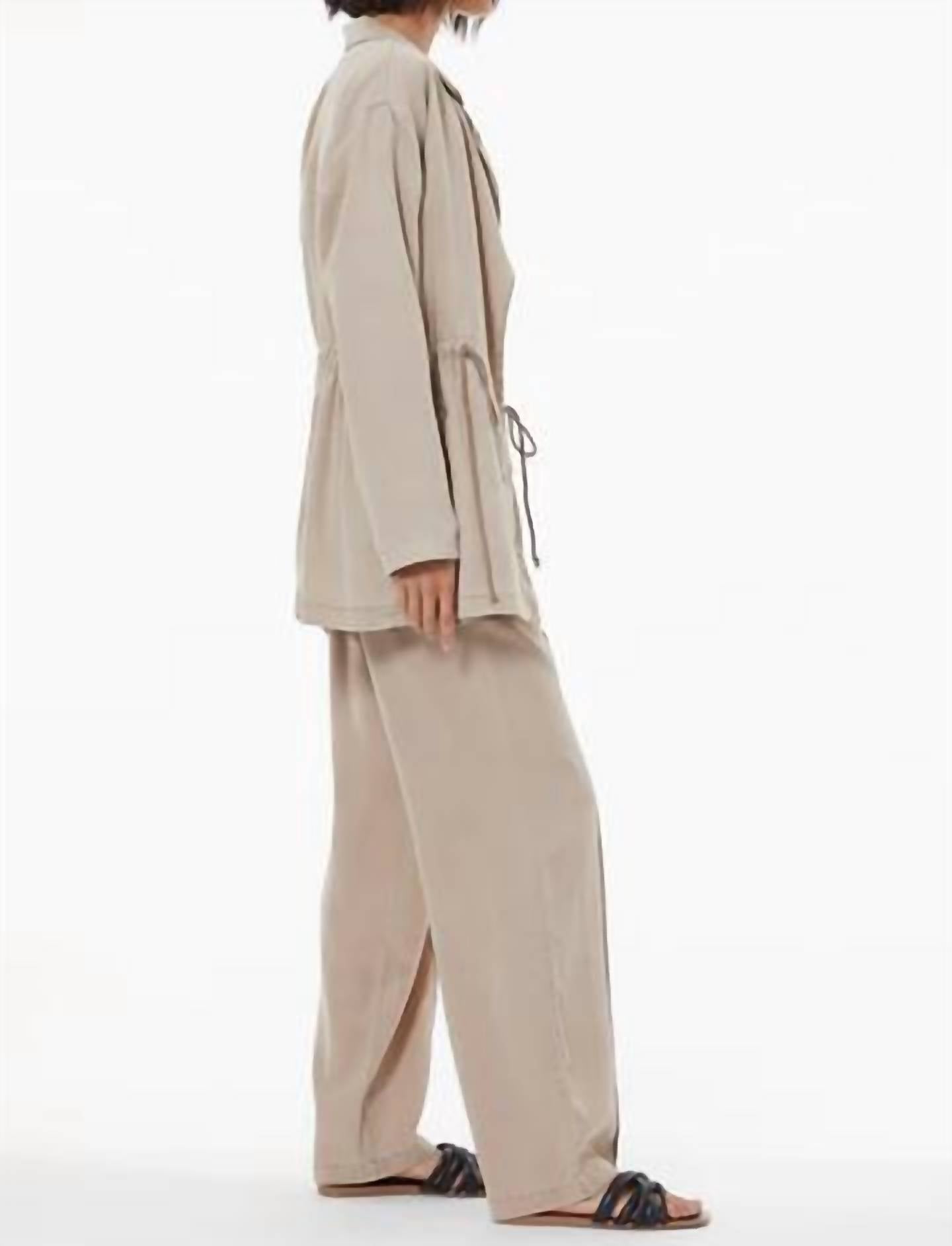 Young fabulous & broke Пиджак Cabana Blazer верблюжьего цвета
Young fabulous & broke Пиджак Cabana Blazer верблюжьего цвета