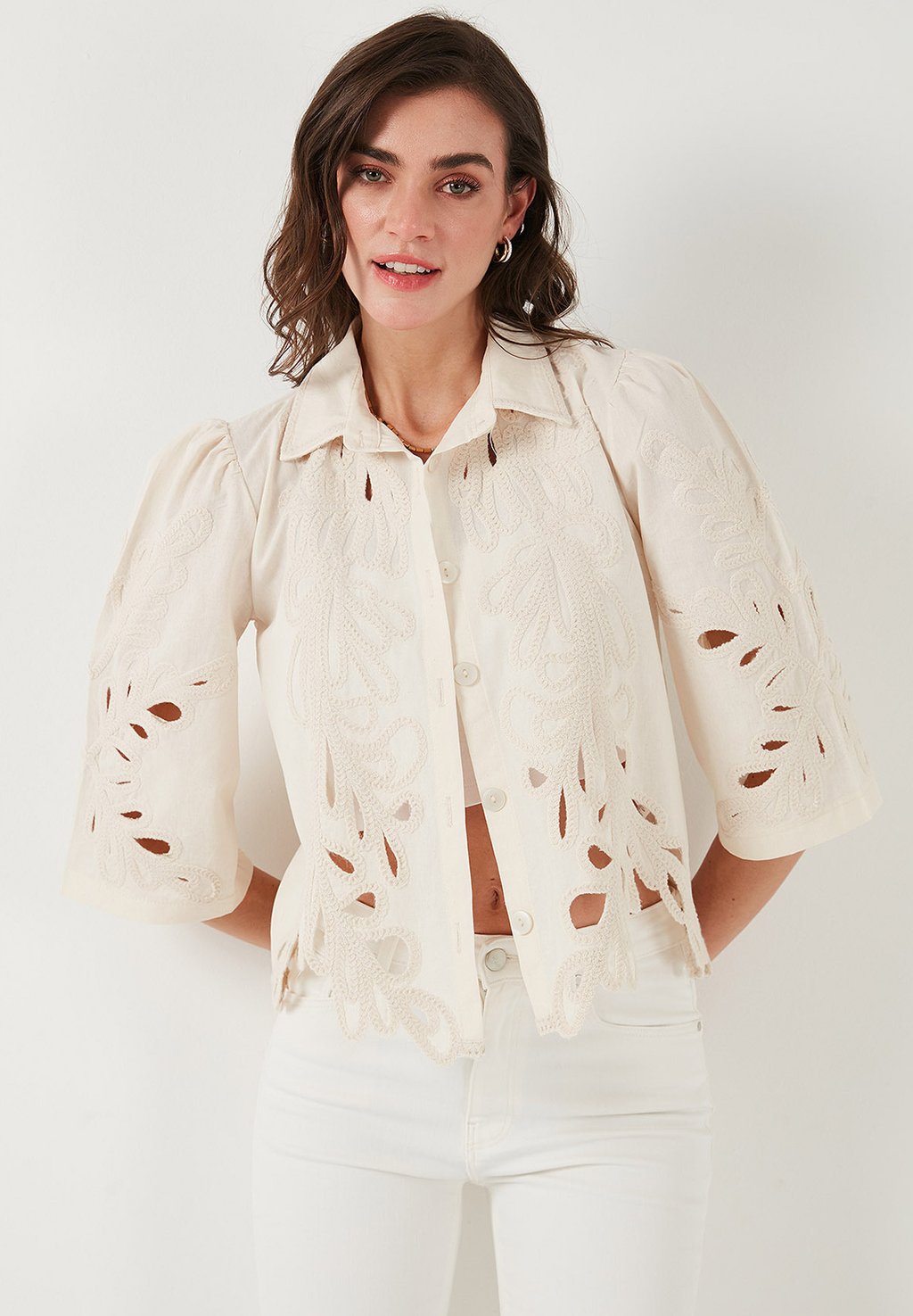 Блузка на пуговицах LELA, бежевый
Блузка на пуговицах LELA, бежевый