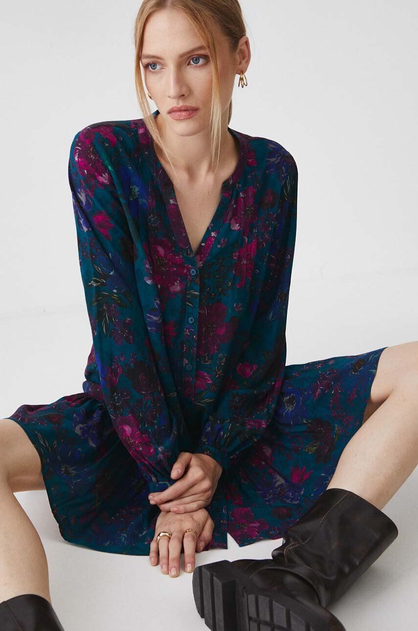 Лекарственное платье Medicine, бирюзовый
Лекарственное платье Medicine, бирюзовый